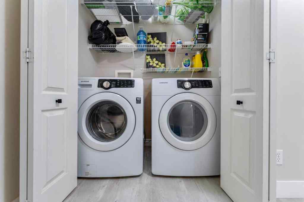 MLS® A2268073 - 276 Fairways Bay NW in Fairways Airdrie, Residential