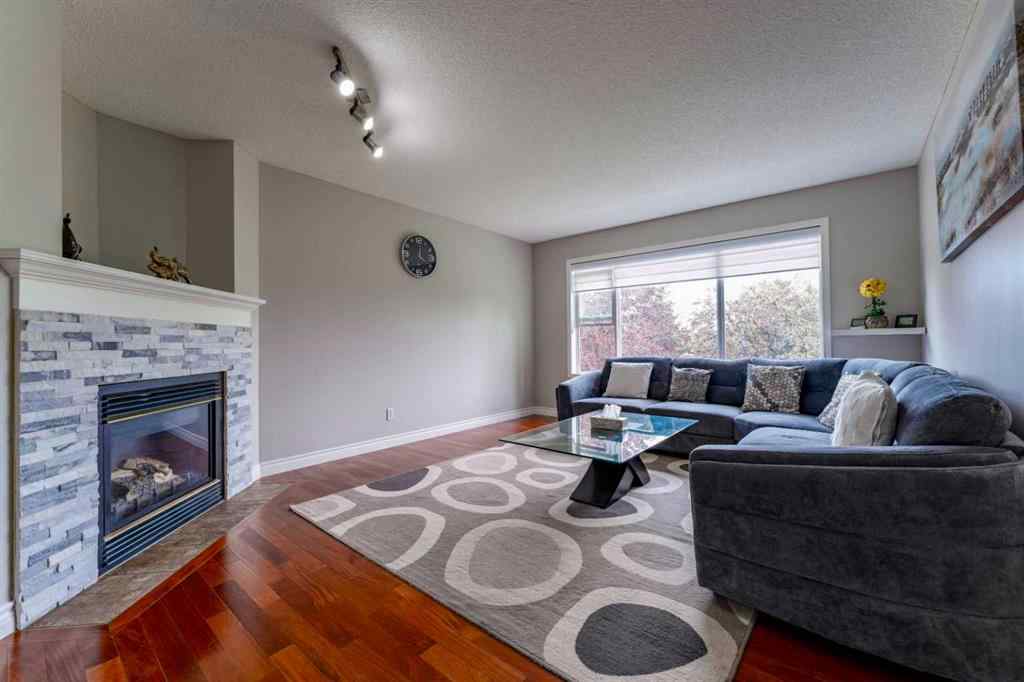 MLS® A2268073 - 276 Fairways Bay NW in Fairways Airdrie, Residential