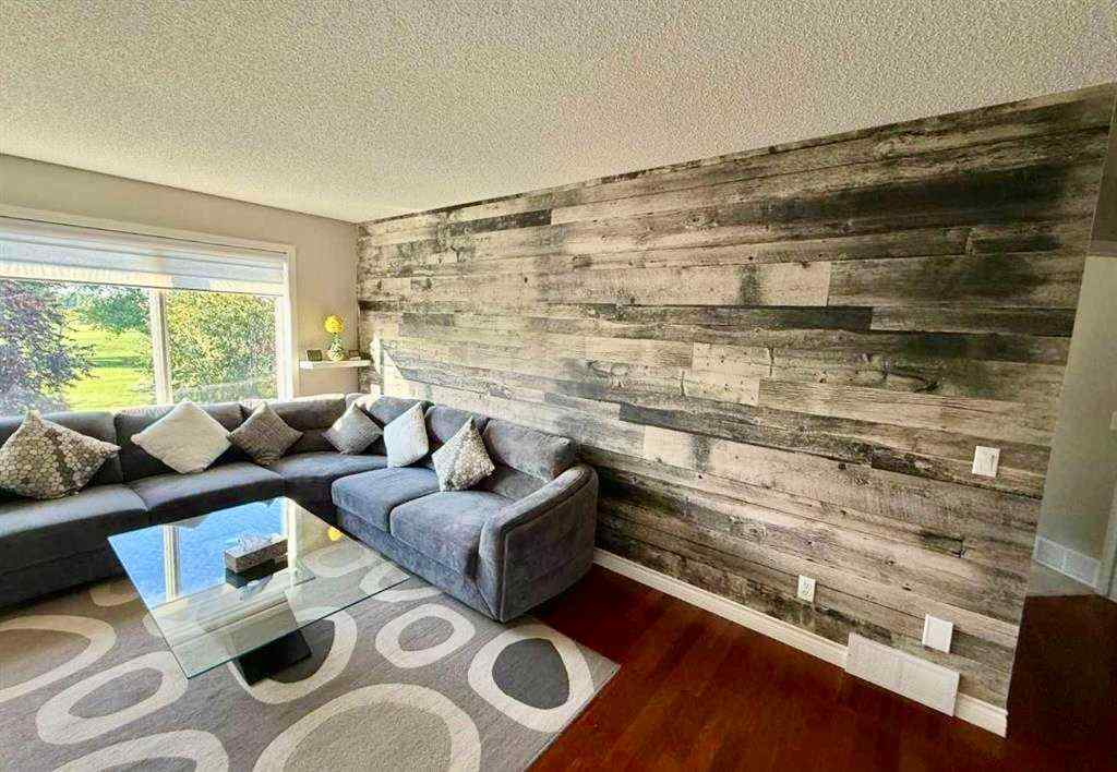 MLS® A2268073 - 276 Fairways Bay NW in Fairways Airdrie, Residential