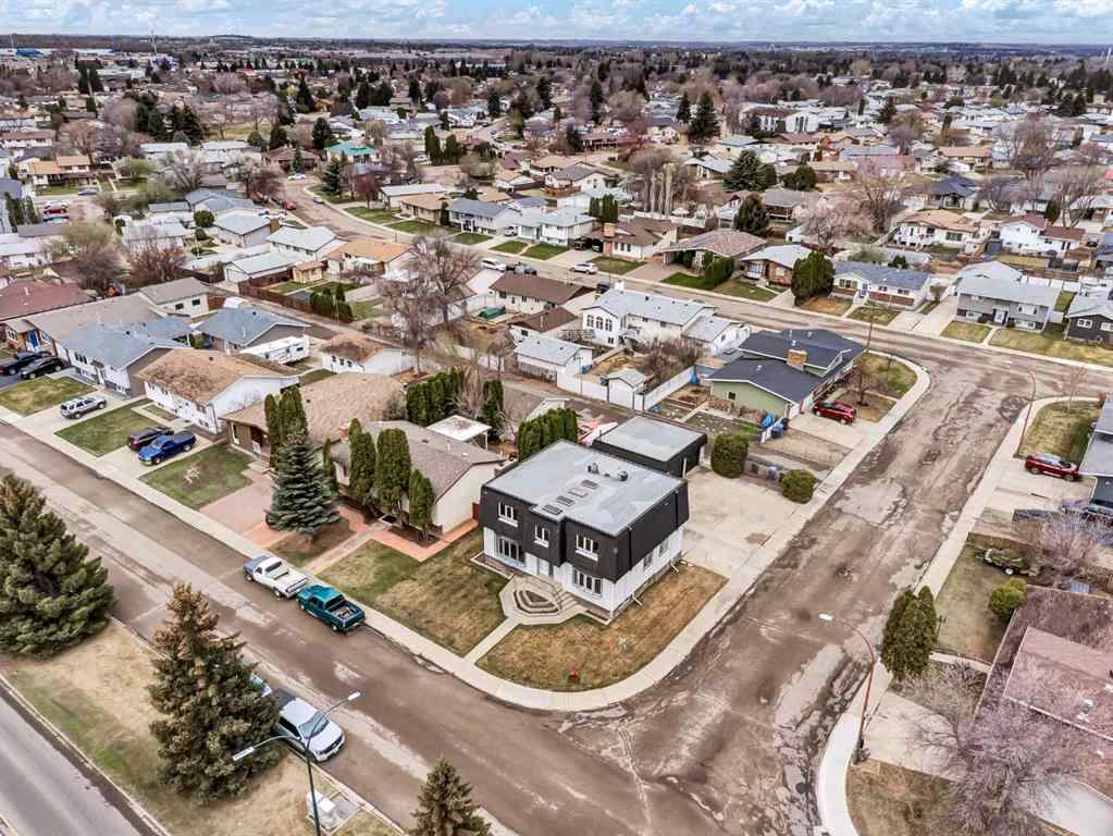 MLS® A2268075 - 246 Carry Drive SE in Southview-Park Meadows Medicine Hat, Residential