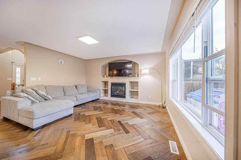 MLS® A2268076 - 22 Royal Birch Way  NW in Royal Oak Calgary, Residential