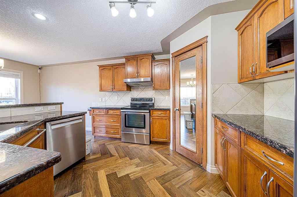 MLS® A2268076 - 22 Royal Birch Way  NW in Royal Oak Calgary, Residential