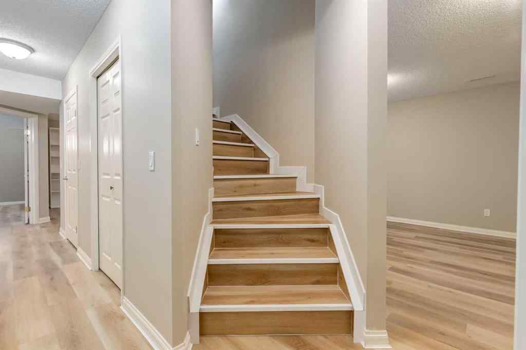 MLS® A2268081 - 1880 Thornbird Road SE in Thorburn Airdrie, Residential