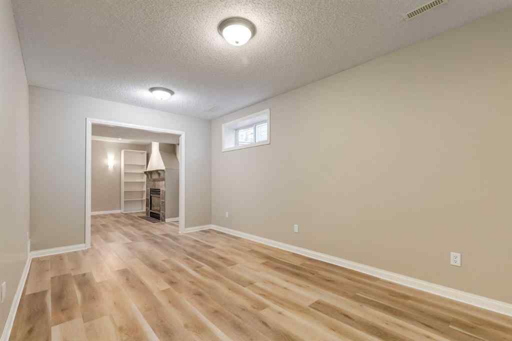 MLS® A2268081 - 1880 Thornbird Road SE in Thorburn Airdrie, Residential