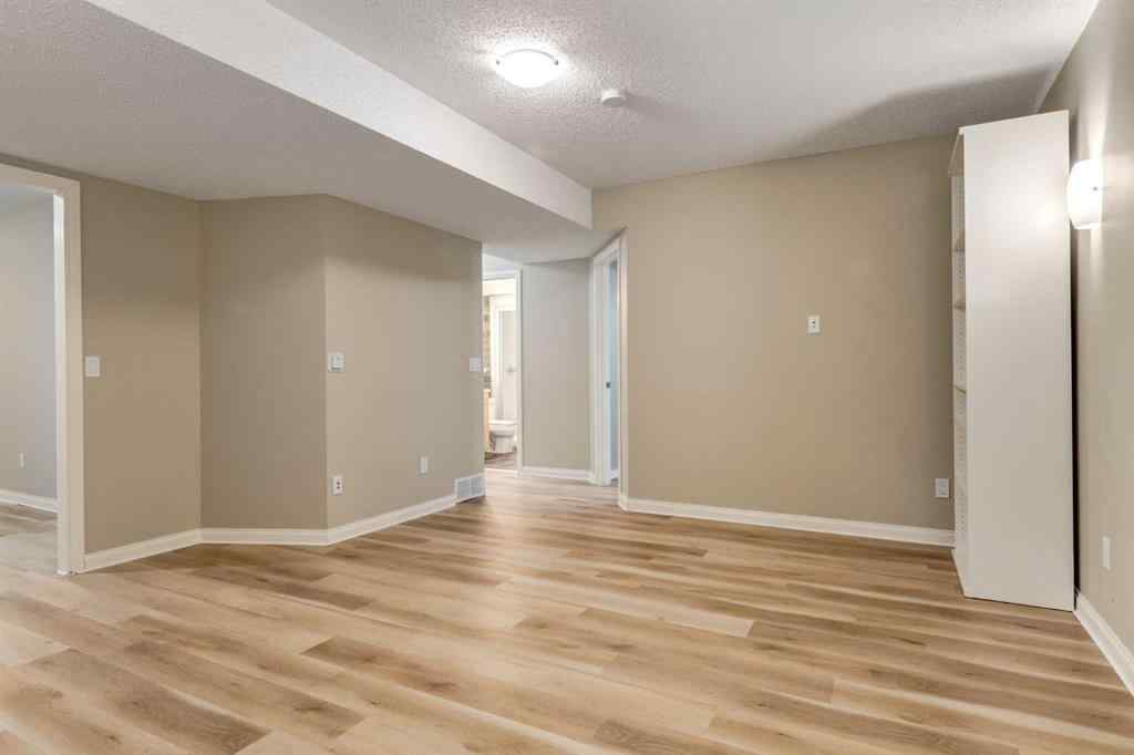 MLS® A2268081 - 1880 Thornbird Road SE in Thorburn Airdrie, Residential