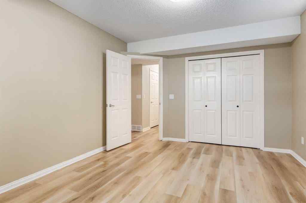 MLS® A2268081 - 1880 Thornbird Road SE in Thorburn Airdrie, Residential