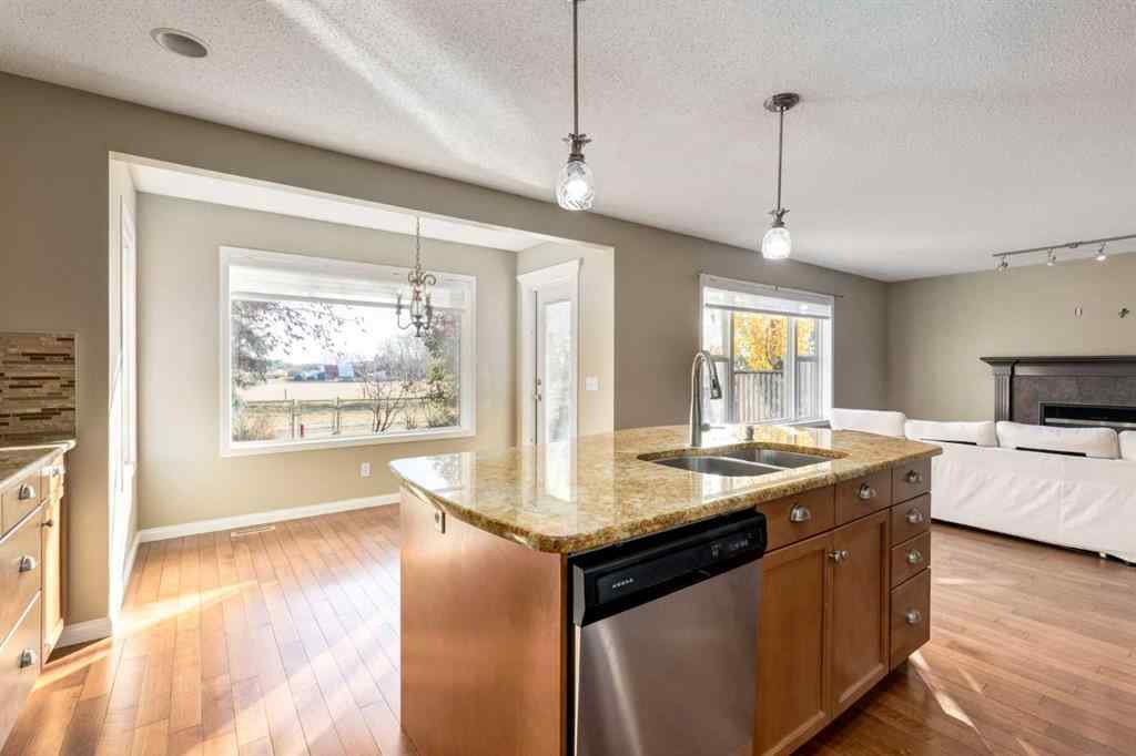 MLS® A2268081 - 1880 Thornbird Road SE in Thorburn Airdrie, Residential
