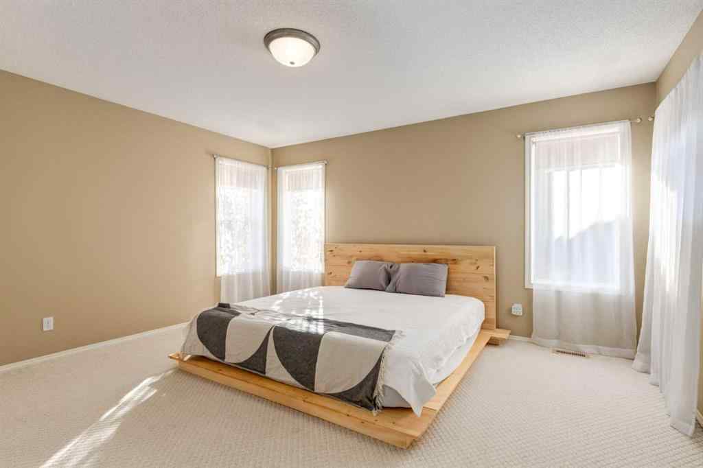 MLS® A2268081 - 1880 Thornbird Road SE in Thorburn Airdrie, Residential