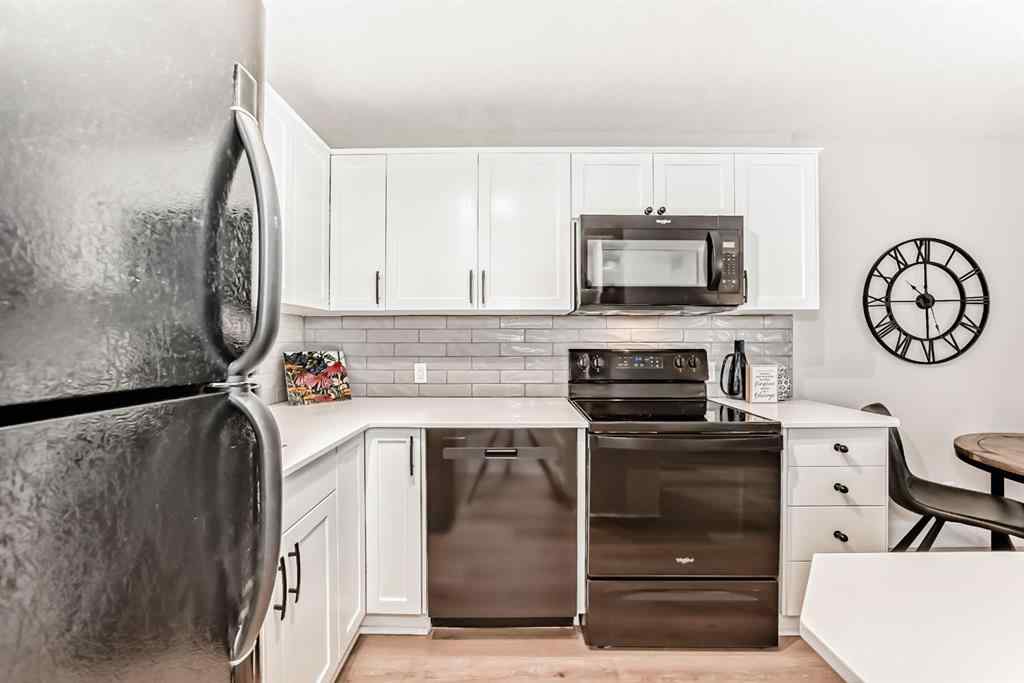 MLS® A2268082 - Unit #201 835 18 Avenue SW in Lower Mount Royal Calgary, Residential