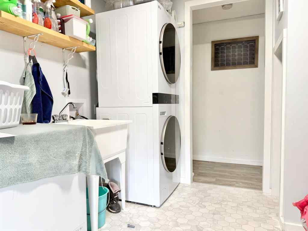 MLS® A2268083 - 11 Roseglen Drive  in NONE Rosemary, Residential