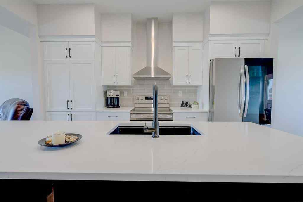 MLS® A2268086 - 103 Gray Close  in Grayhawk Sylvan Lake, Residential