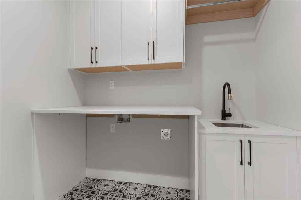 MLS® A2268090 - 1135 41 Street SW in Rosscarrock Calgary, Residential