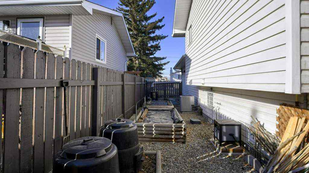 MLS® A2268091 - 232 Penbrooke Way SE in Penbrooke Meadows Calgary, Residential