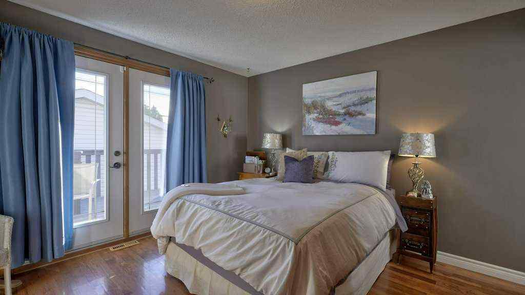 MLS® A2268091 - 232 Penbrooke Way SE in Penbrooke Meadows Calgary, Residential