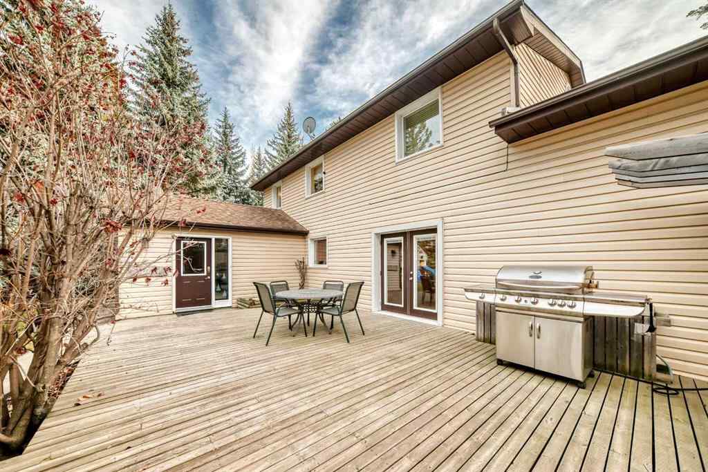 MLS® A2268092 - 17 College Park Place  in College Park Red Deer, Residential
