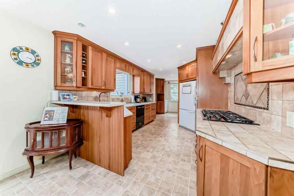 MLS® A2268092 - 17 College Park Place  in College Park Red Deer, Residential