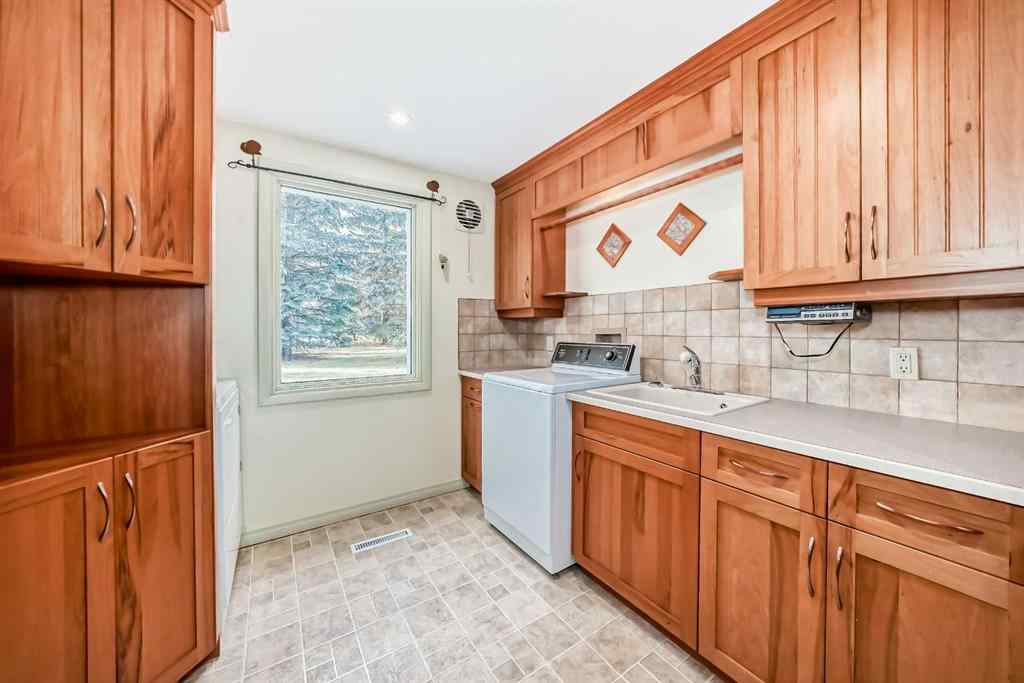 MLS® A2268092 - 17 College Park Place  in College Park Red Deer, Residential