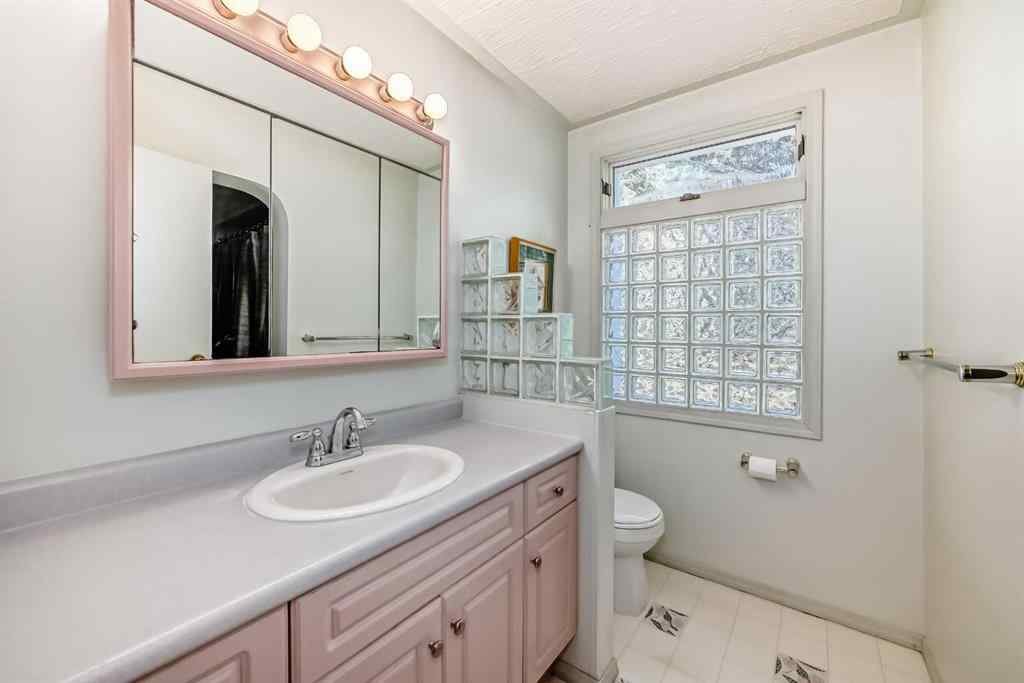 MLS® A2268092 - 17 College Park Place  in College Park Red Deer, Residential