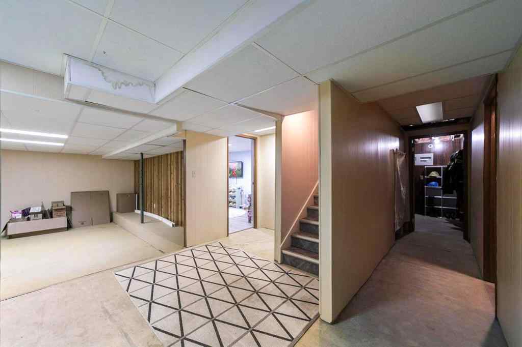 MLS® A2268093 - 5617 47 Avenue W in Forestburg Forestburg, Residential