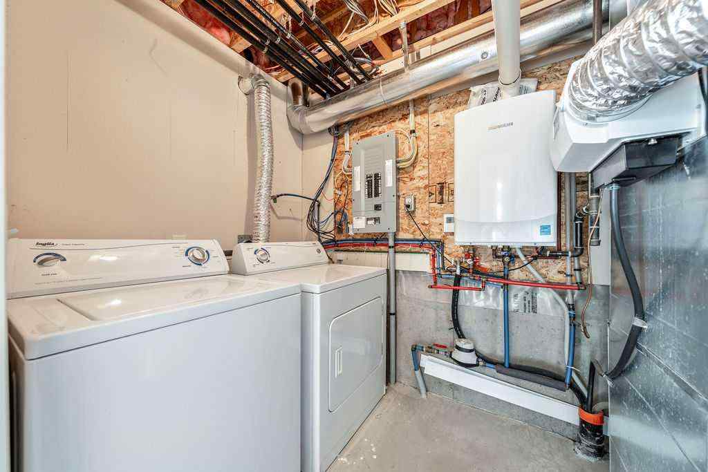 MLS® A2268096 - 313 Strathcona Circle  in Strathaven Strathmore, Residential