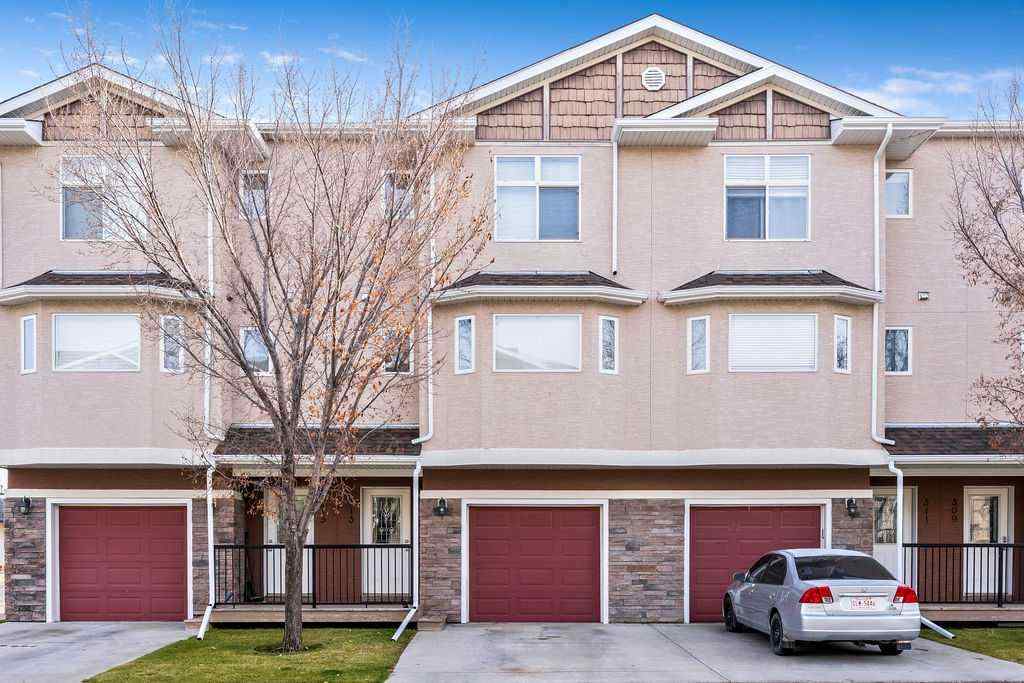 MLS® A2268096 - 313 Strathcona Circle  in Strathaven Strathmore, Residential