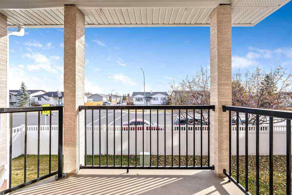 MLS® A2268096 - 313 Strathcona Circle  in Strathaven Strathmore, Residential
