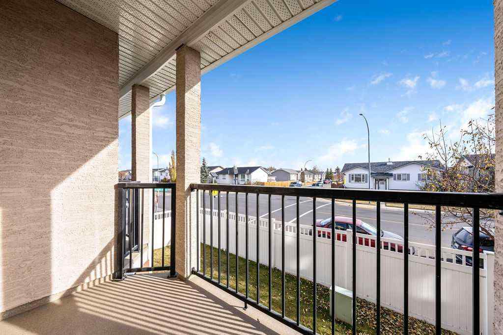 MLS® A2268096 - 313 Strathcona Circle  in Strathaven Strathmore, Residential