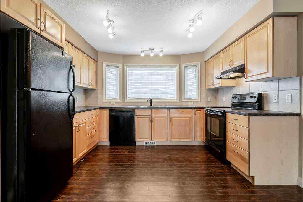 MLS® A2268096 - 313 Strathcona Circle  in Strathaven Strathmore, Residential