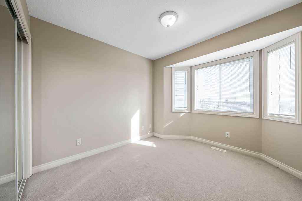 MLS® A2268096 - 313 Strathcona Circle  in Strathaven Strathmore, Residential