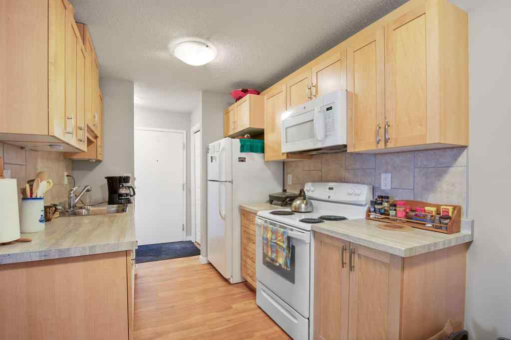 MLS® A2268099 - 5904 51 Avenue  in Riverside Meadows Red Deer, Commercial