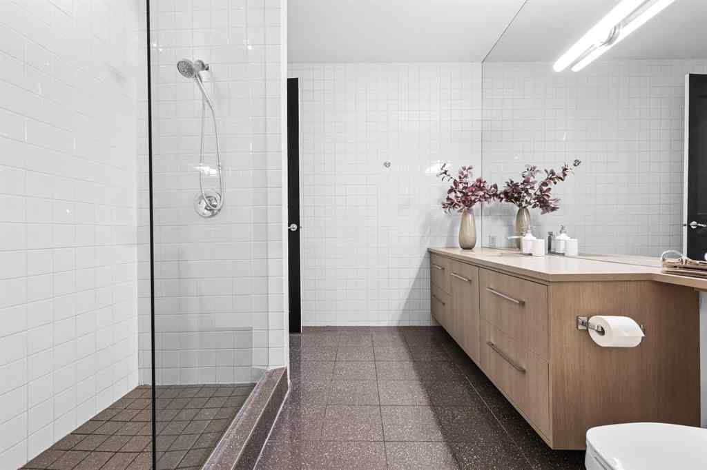 MLS® A2268100 - 108 18 Avenue SE in Mission Calgary, Residential