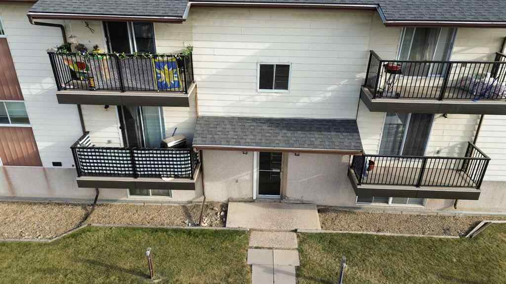 MLS® A2268103 - Unit #101-304 5904 51 Avenue  in Riverside Meadows Red Deer, Multi-Family