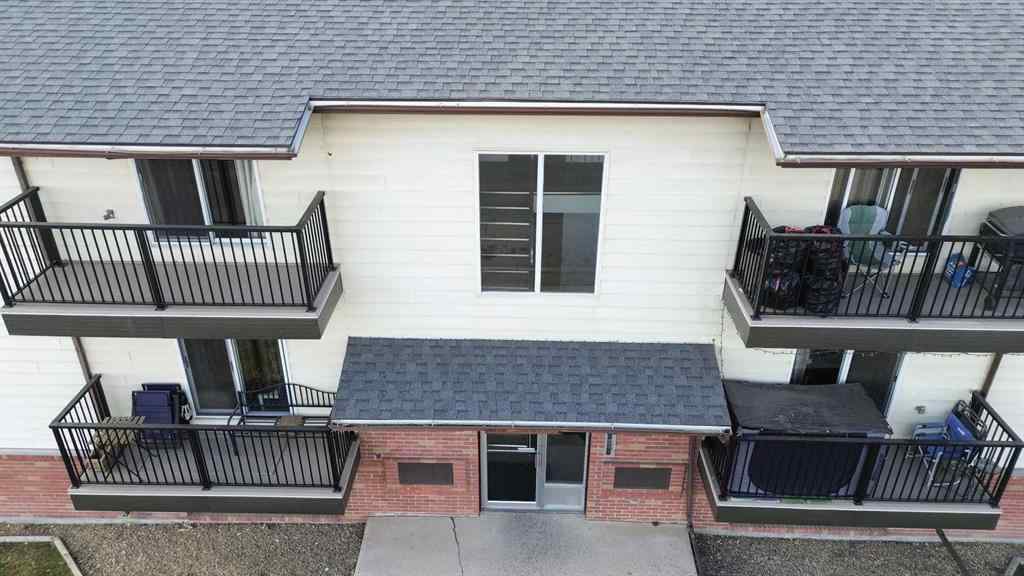 MLS® A2268103 - Unit #101-304 5904 51 Avenue  in Riverside Meadows Red Deer, Multi-Family