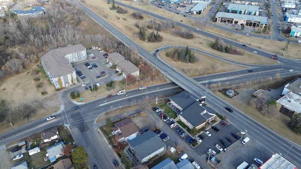 MLS® A2268103 - Unit #101-304 5904 51 Avenue  in Riverside Meadows Red Deer, Multi-Family