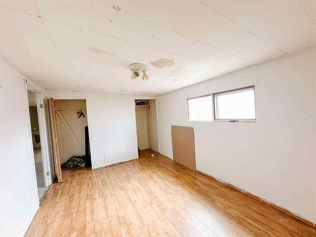 MLS® A2268107 - Unit #14 5800 46 Street   in NONE Olds, Mobile