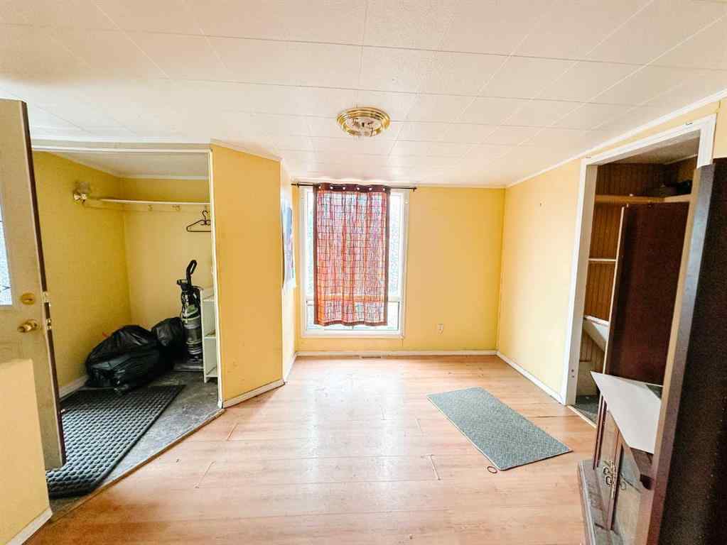 MLS® A2268107 - Unit #14 5800 46 Street   in NONE Olds, Mobile