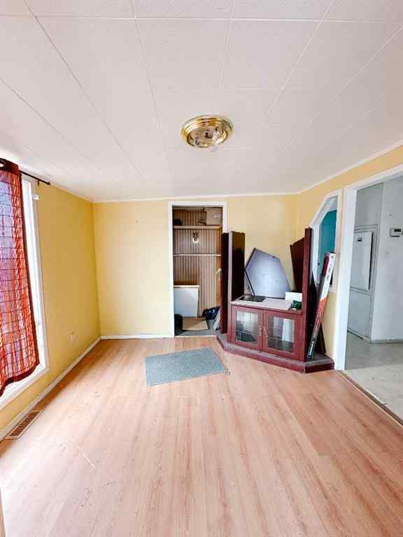 MLS® A2268107 - Unit #14 5800 46 Street   in NONE Olds, Mobile