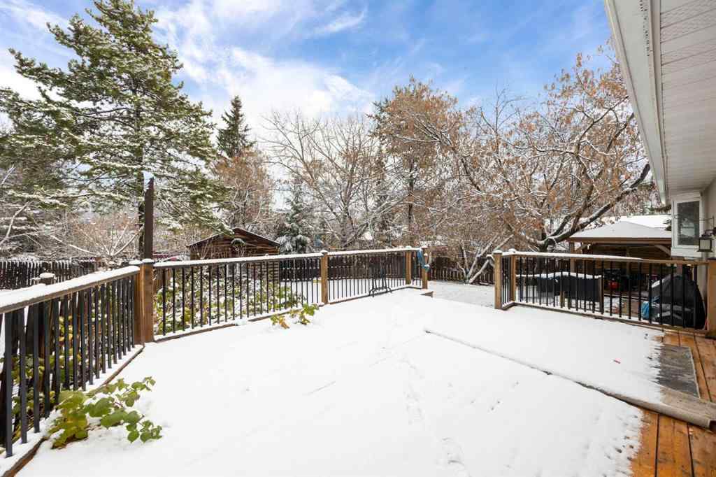 MLS® A2268111 - 106 Hilltop Crescent  in Thickwood Fort McMurray, Residential