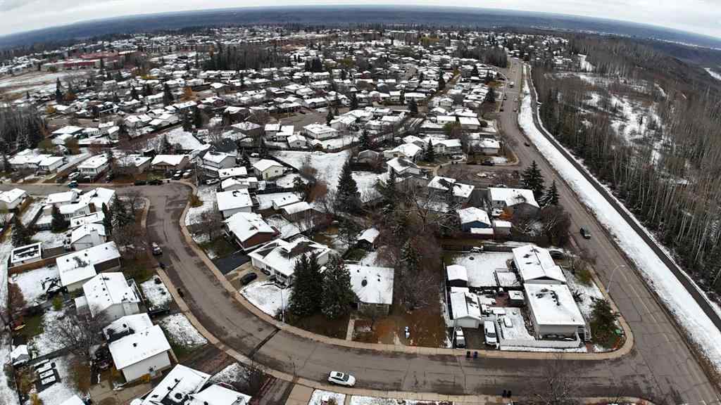 MLS® A2268111 - 106 Hilltop Crescent  in Thickwood Fort McMurray, Residential