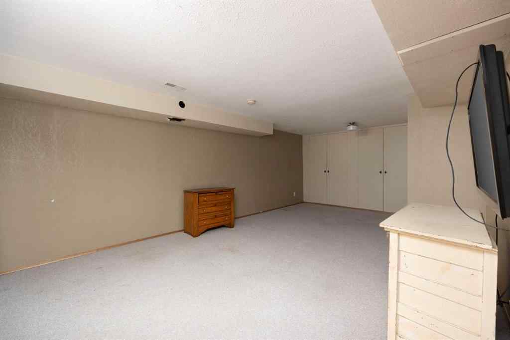 MLS® A2268111 - 106 Hilltop Crescent  in Thickwood Fort McMurray, Residential