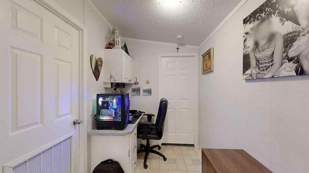 MLS® A2268115 - 19 Keystone Place  in NONE Whitecourt, Mobile
