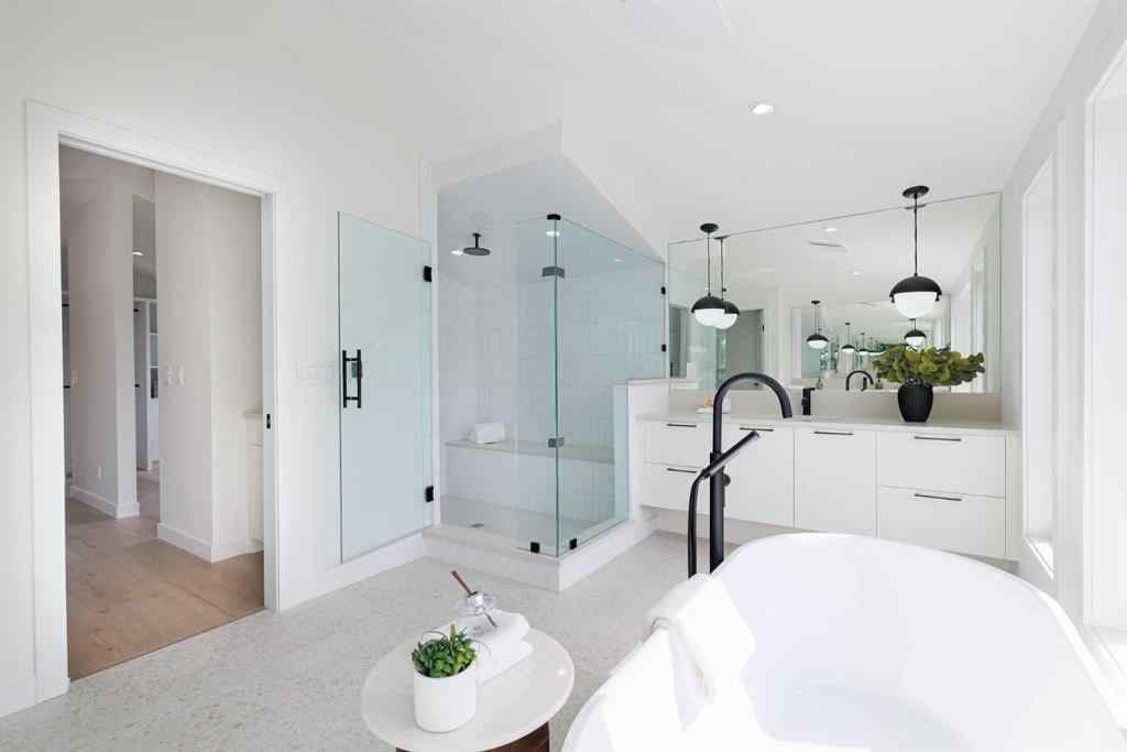 MLS® A2268119 - 2611 25 Street SW in Richmond Calgary, Residential