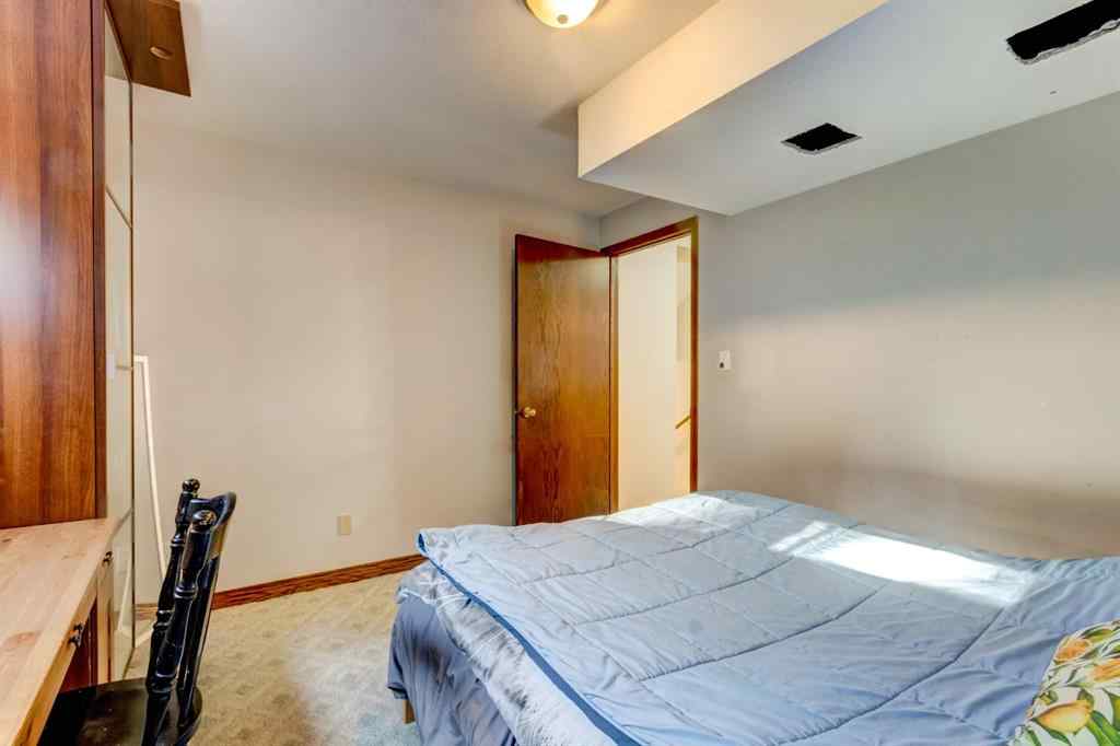 MLS® A2268124 - 303 Pioneer Road  in Cougar Creek Canmore, Residential