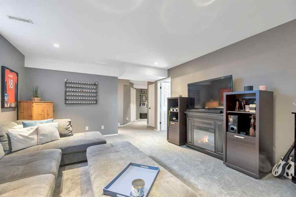 MLS® A2268131 - 9 Aspen Landing  in Aspen Creek Strathmore, Residential