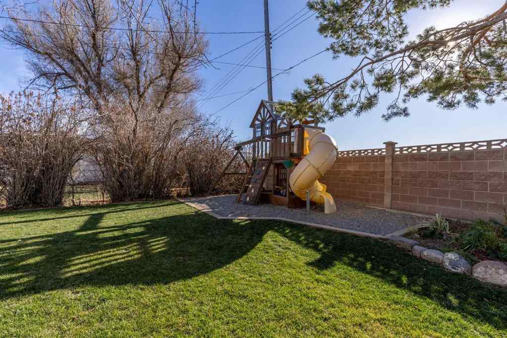 MLS® A2268133 - 511 Centennial Avenue  in NONE Picture Butte, Residential