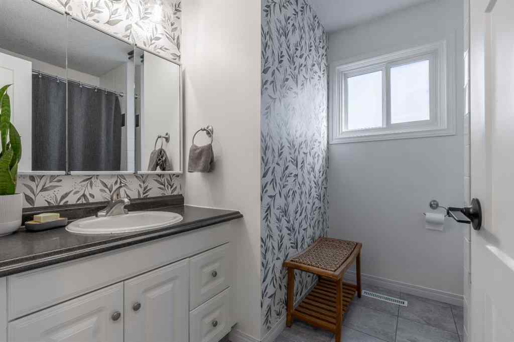 MLS® A2268133 - 511 Centennial Avenue  in NONE Picture Butte, Residential