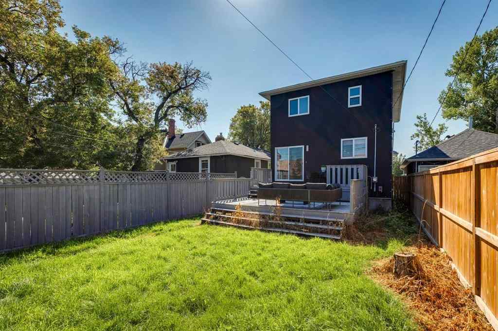 MLS® A2268134 - 232 15 Avenue NW in Crescent Heights Calgary, Residential