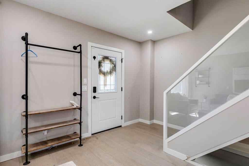 MLS® A2268134 - 232 15 Avenue NW in Crescent Heights Calgary, Residential