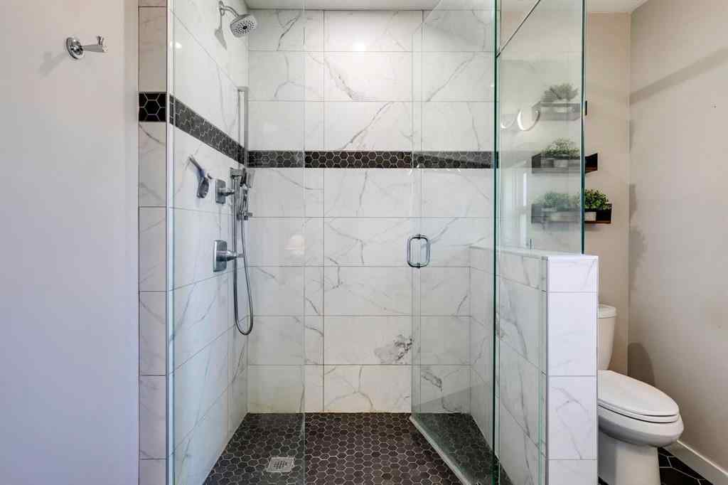 MLS® A2268134 - 232 15 Avenue NW in Crescent Heights Calgary, Residential