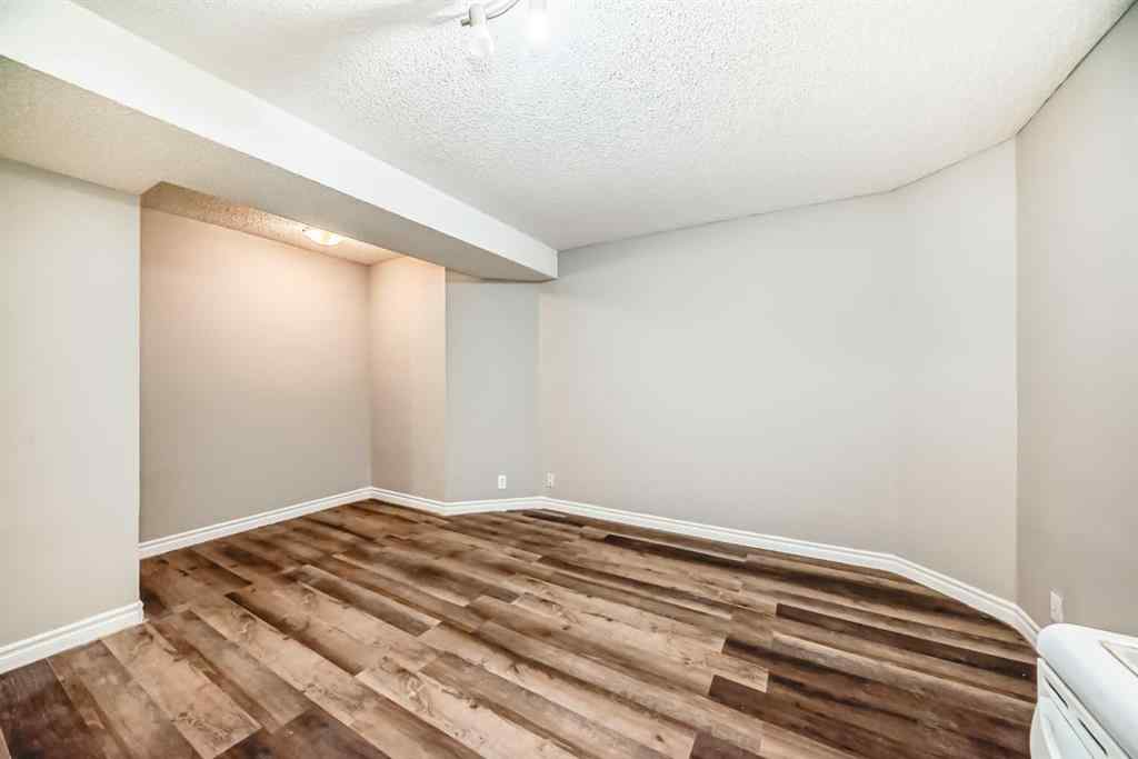 MLS® A2268135 - 121 Martin Crossing Manor NE in Martindale Calgary, Residential